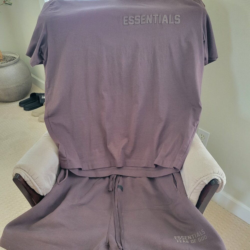 Men Essentials short set